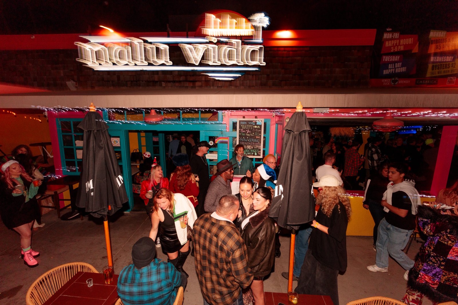 Fun events at bar in Venice Beach, California