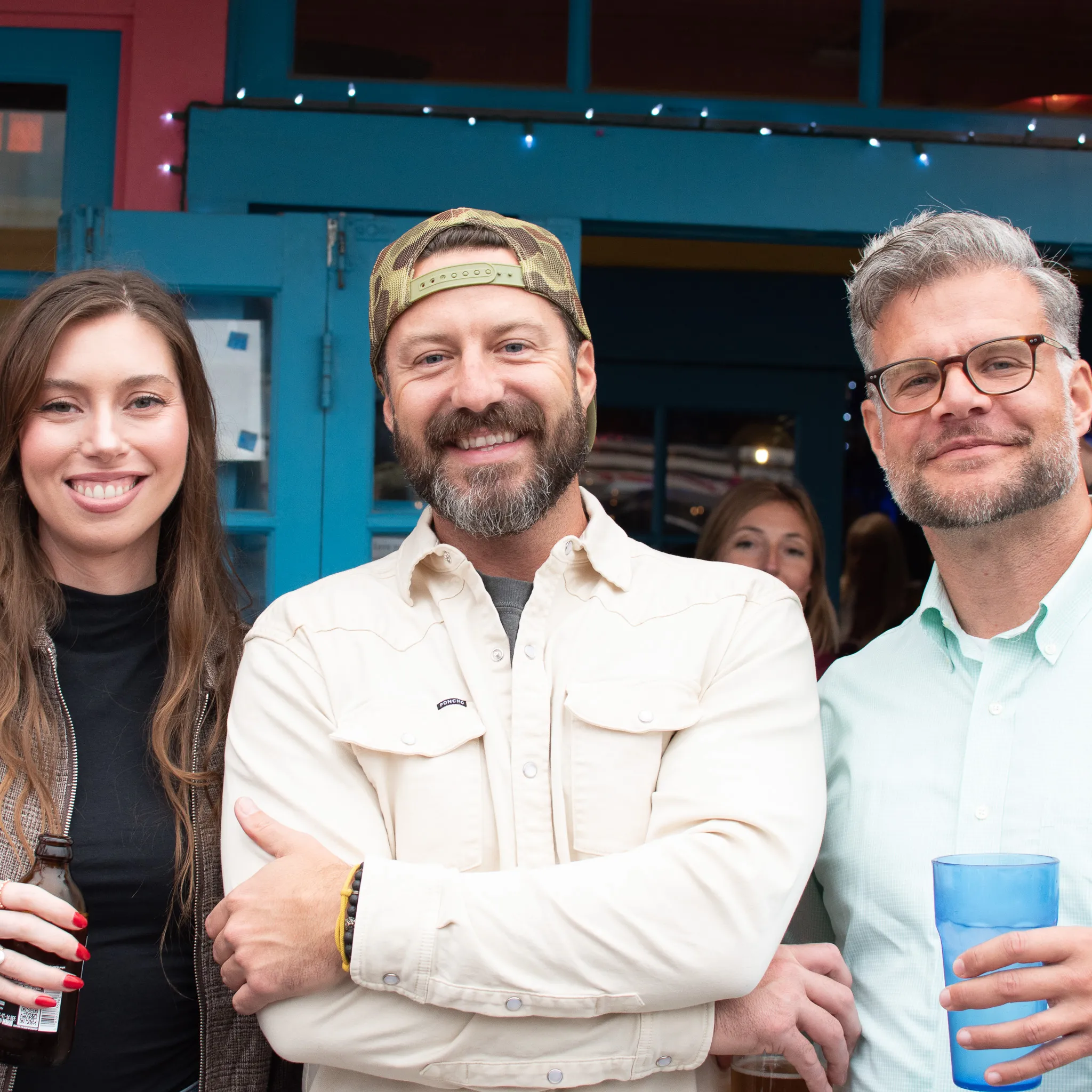 Nalu Vida Venice Beach bar crowd